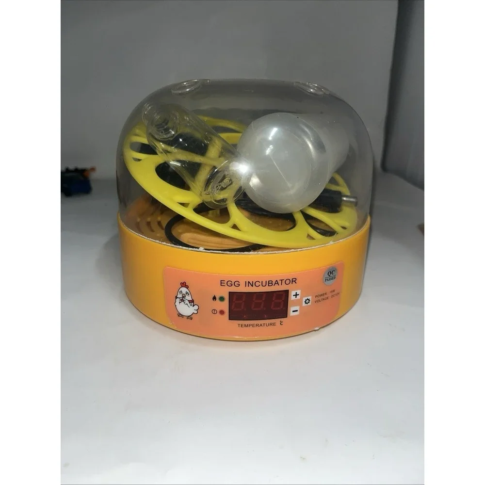 6 egg incubator - Manual Turner